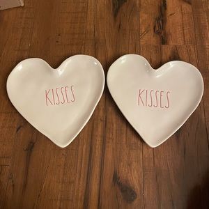 Rae Dunn set 2 kisses heart shaped plates